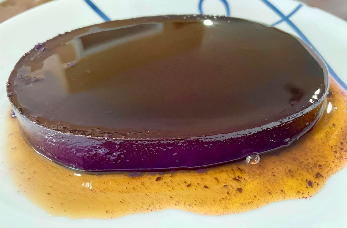 Ube flan